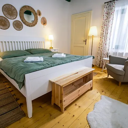 Dom Na Konci Villa Kostolne